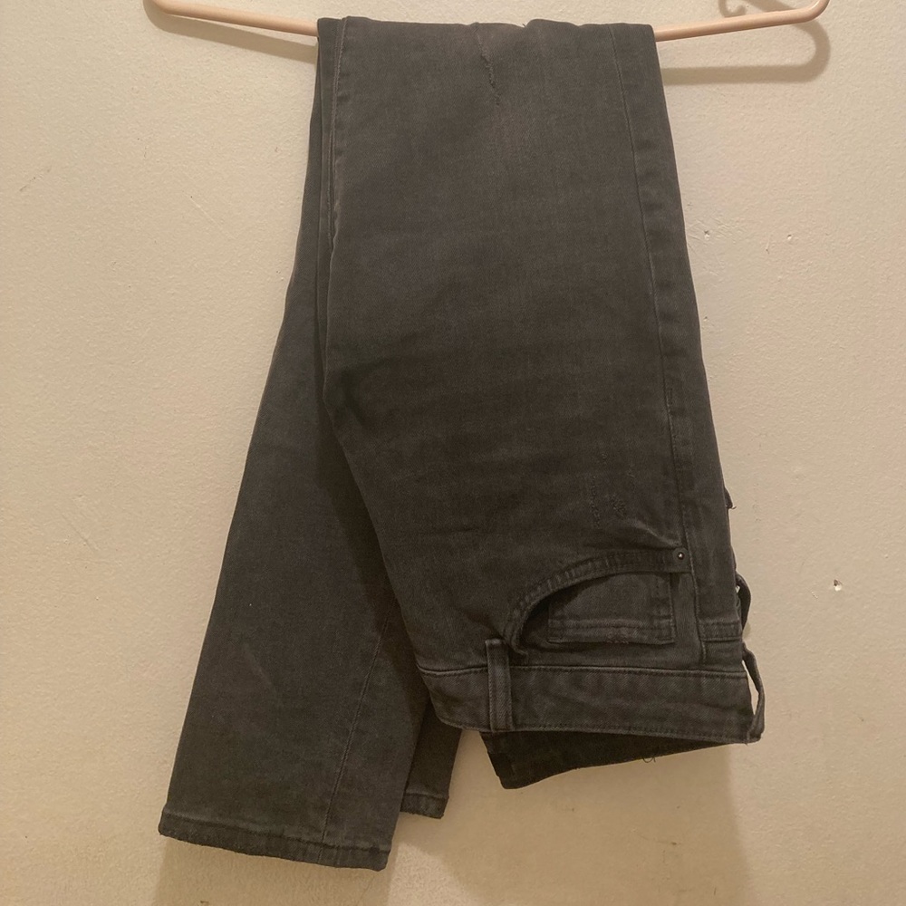 Forever 21 Men’s Skinny Ripped Black Denim